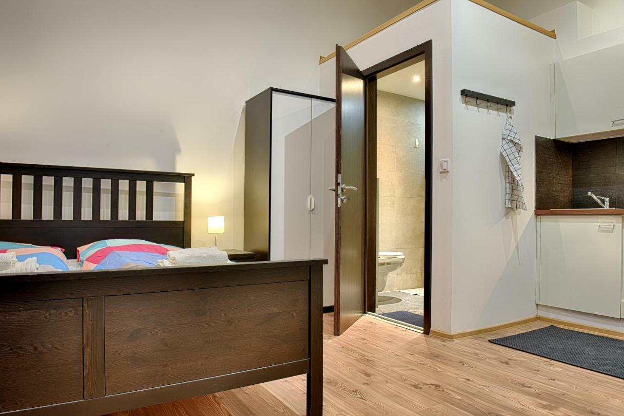 Appartement Welcome - A Studio Apt In District 7 *